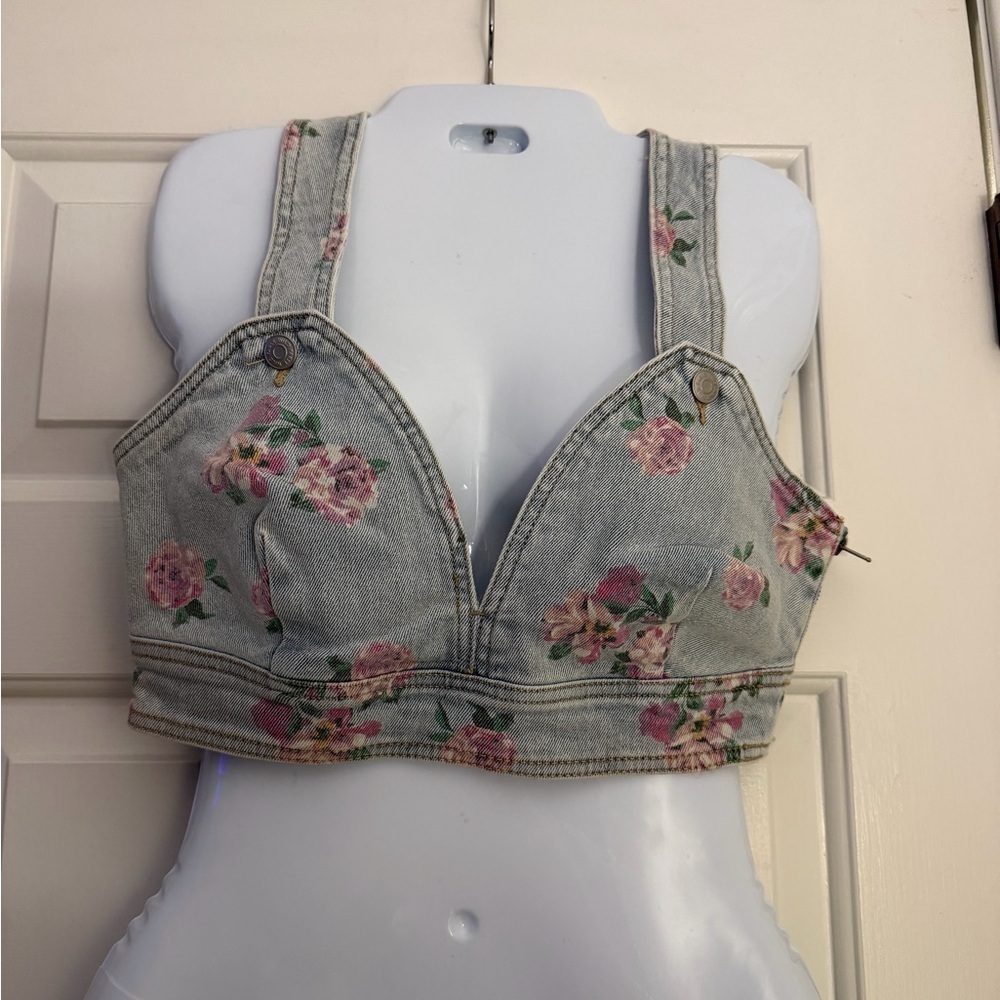 NWOT Floral Denim Crop Top light wash denim vest cropped